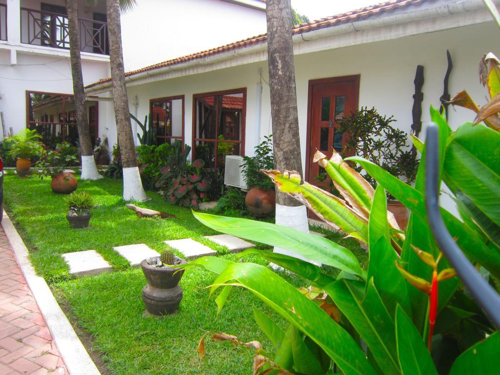 Laparadiseinn Acra Exterior foto